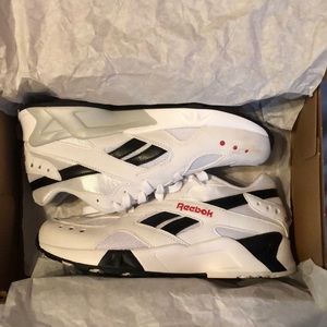Reebok Aztrek Unisex Size 8